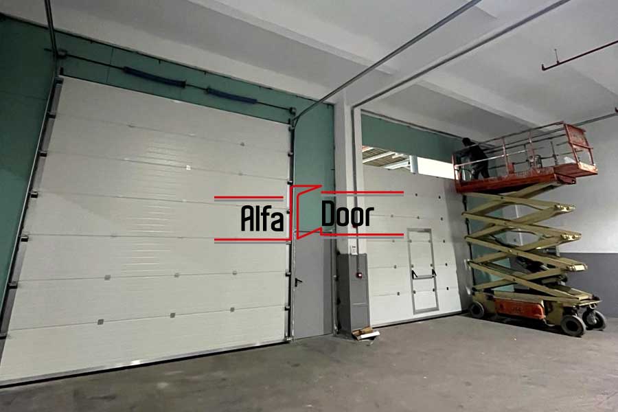 Endüstriyel Tesislerde Seksiyonel Garaj Kapıları - Alfa DOOR
